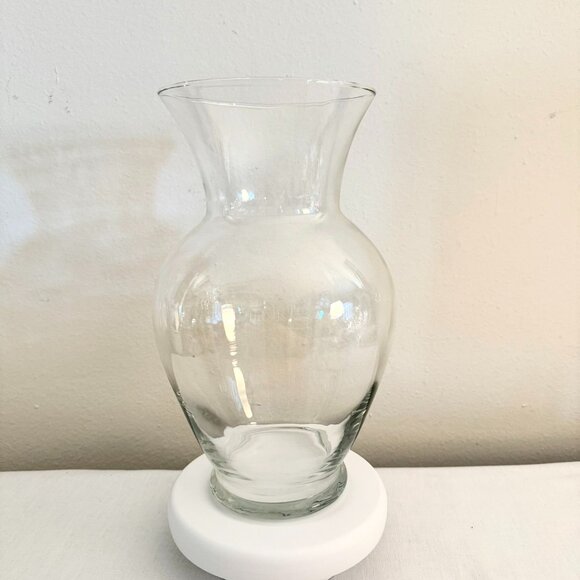 11 x 7 inch Hourglass Shaped Glass Vase ideal for Example Upcycled Mixed Florals - Picture 6 of 15
